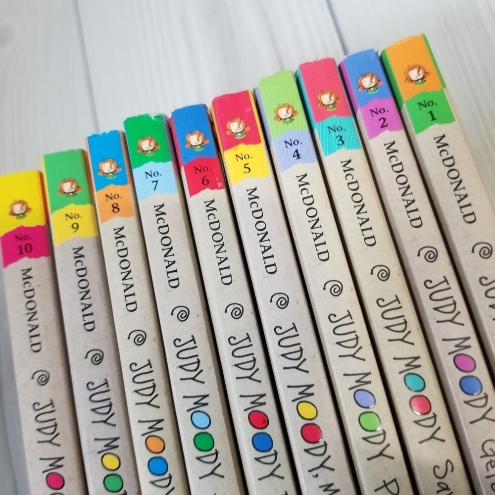 Judy Moody Bundle Set of 10 books - Picture 2 of 16